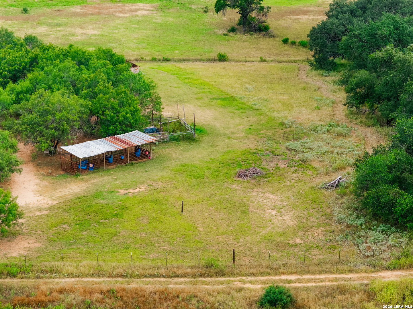 main property photo 41