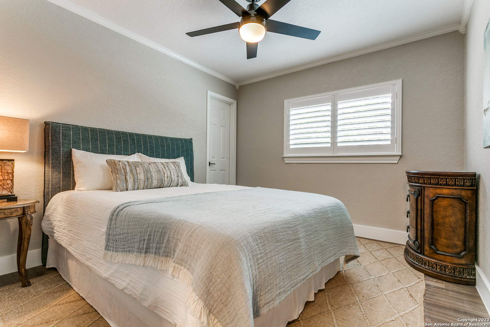 main property photo 18