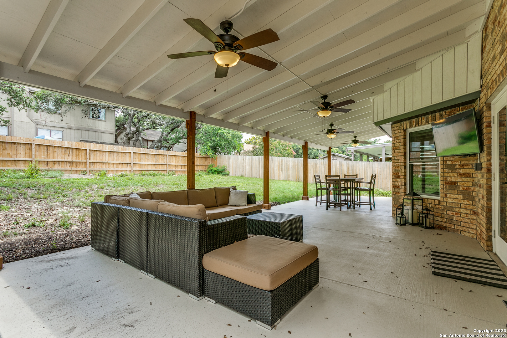 main property photo 21