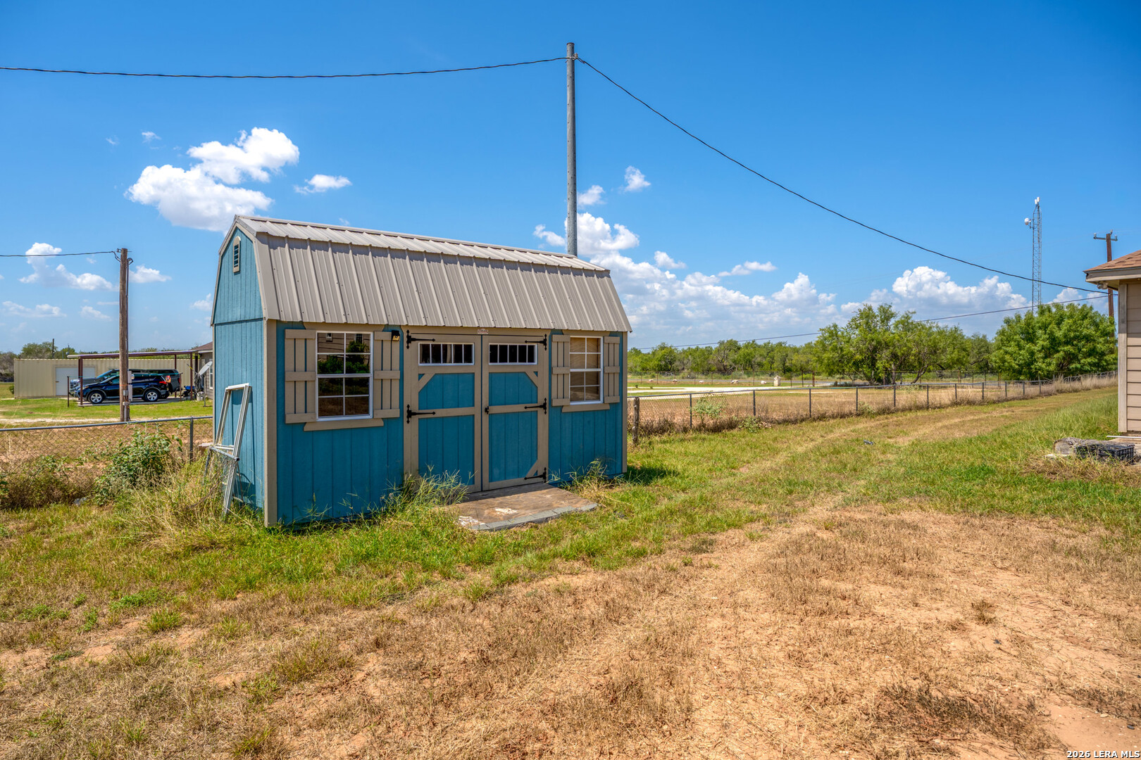 main property photo 38