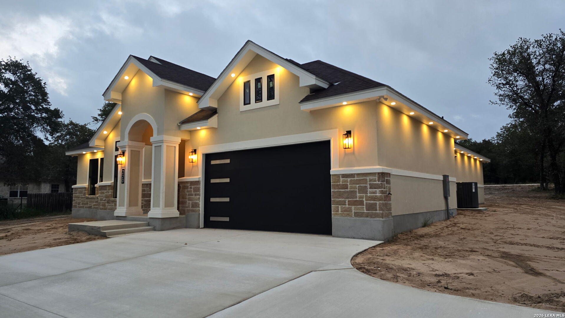 main property photo 38
