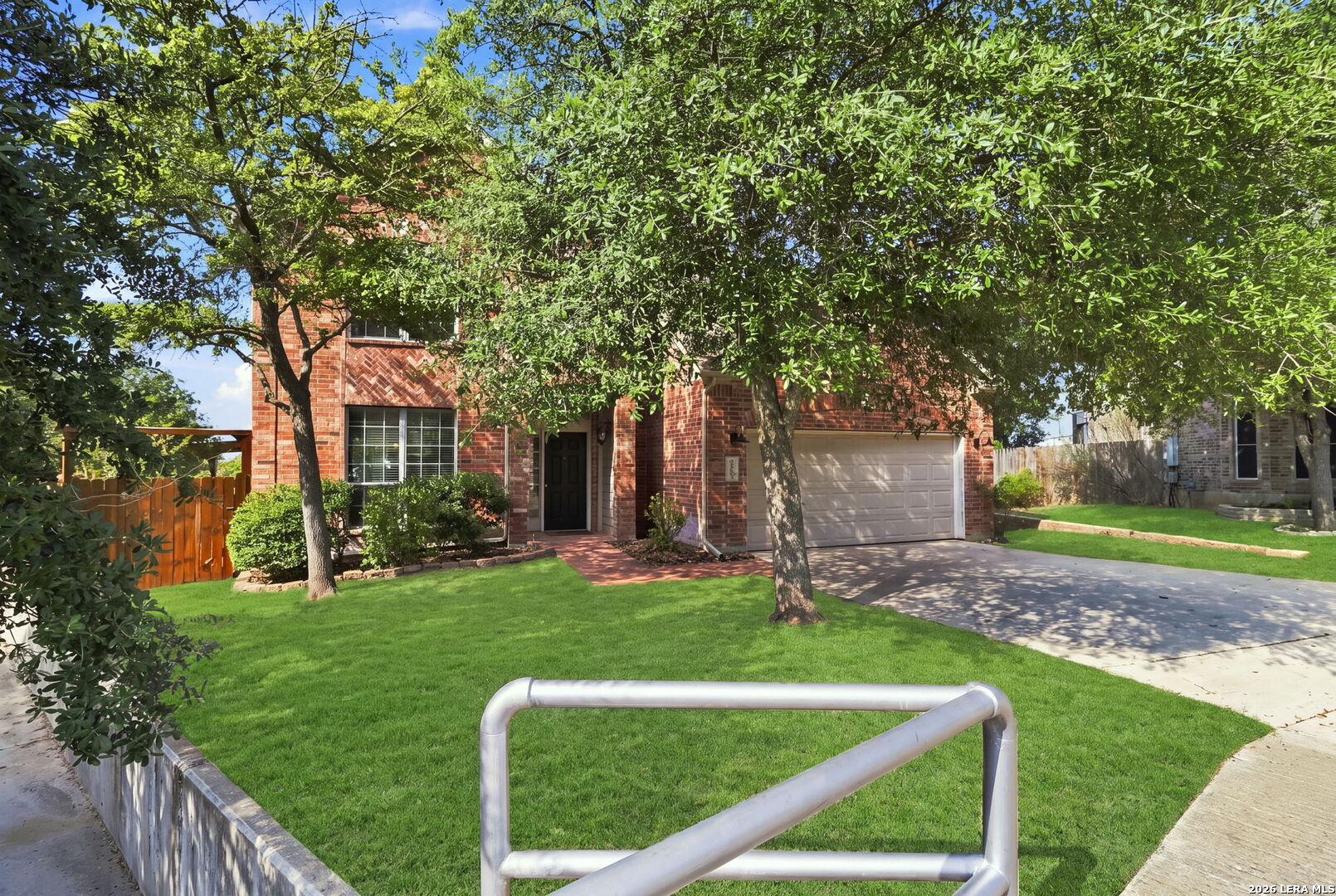 main property photo 3