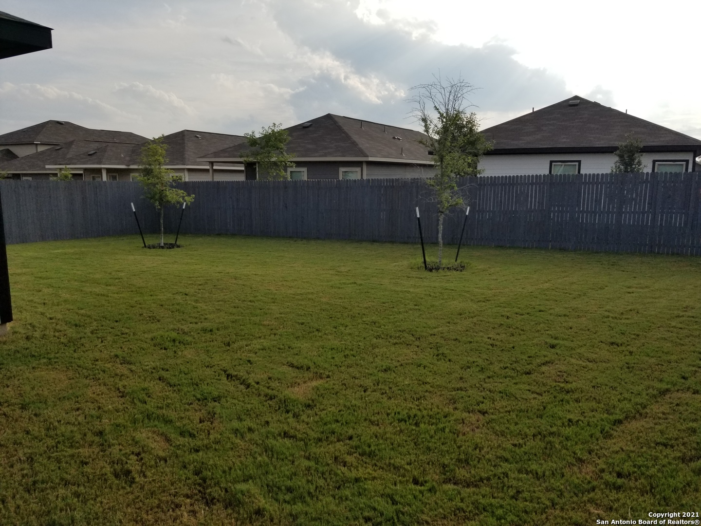 main property photo 30