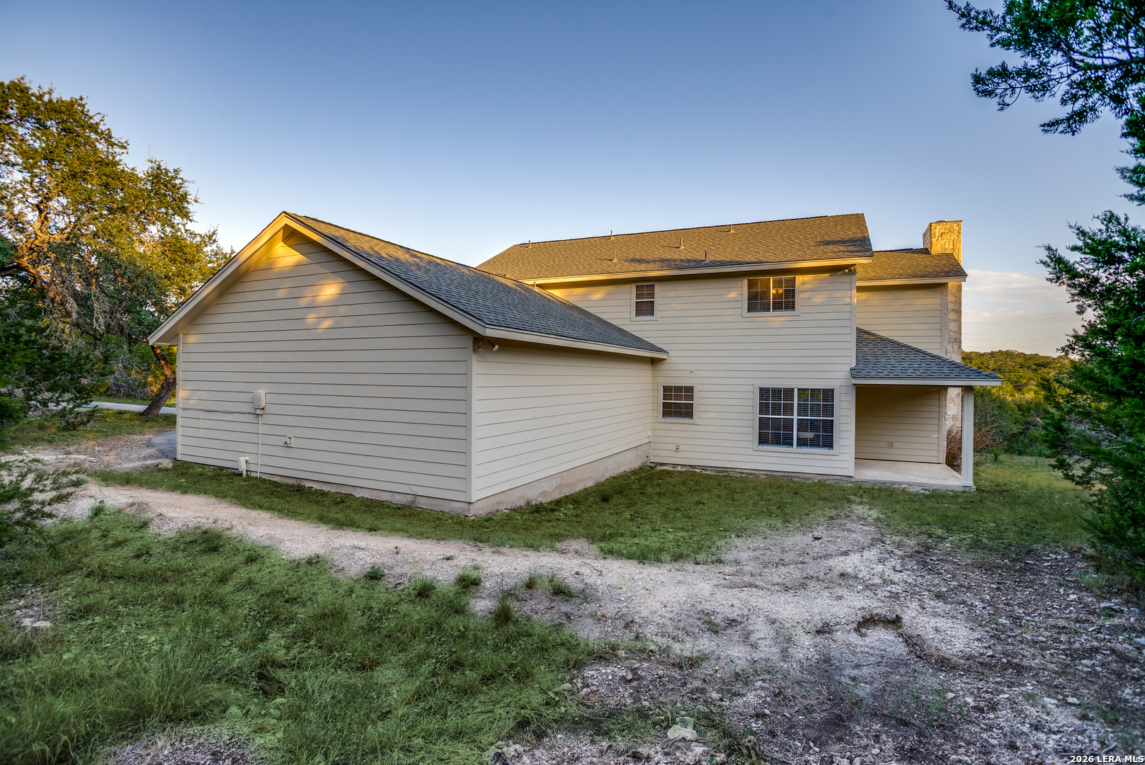 main property photo 35