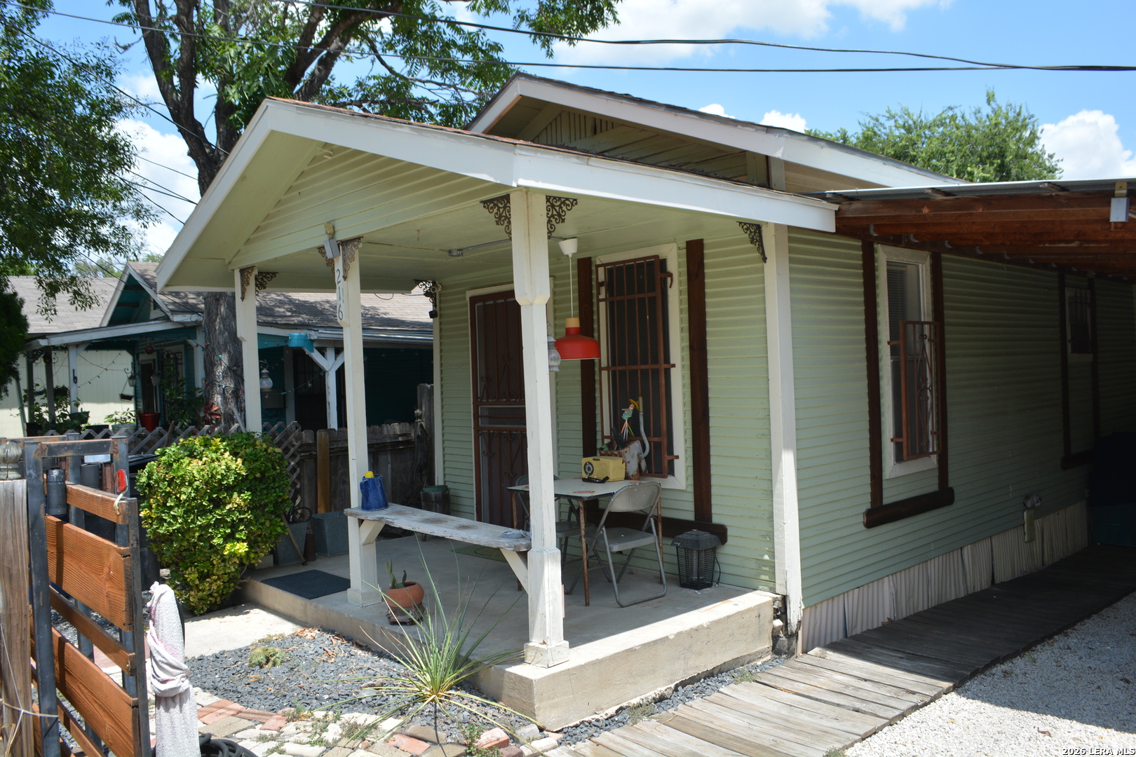 main property photo 3