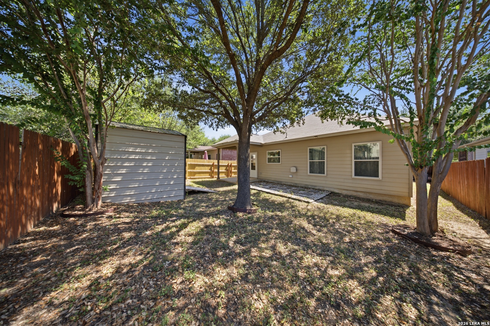 main property photo 23