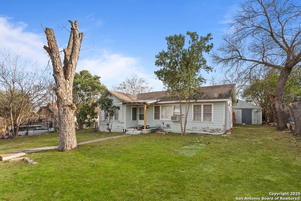 main property photo 18