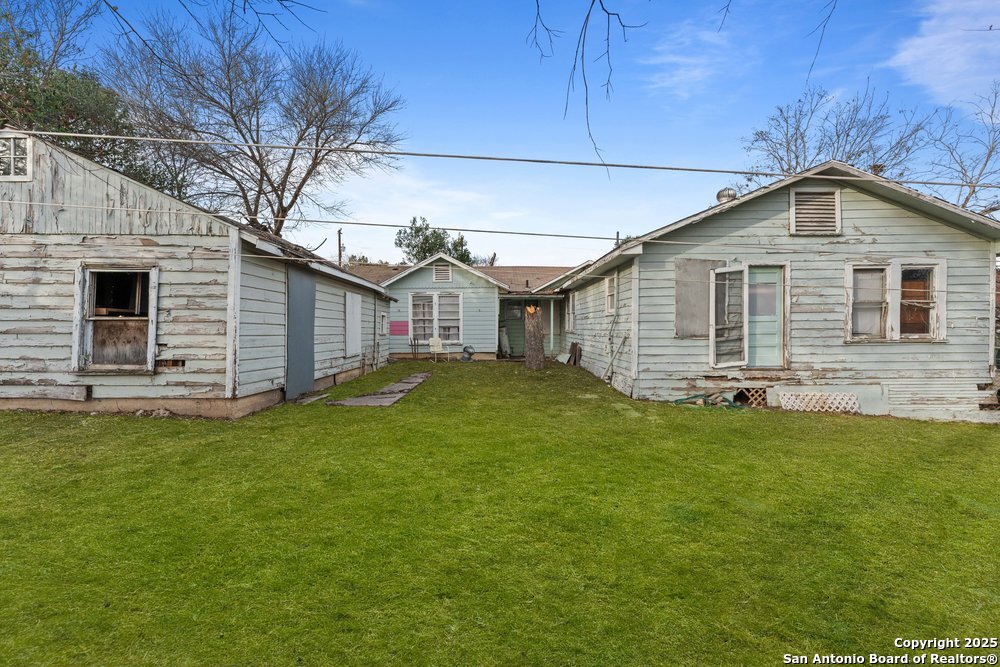 main property photo 19