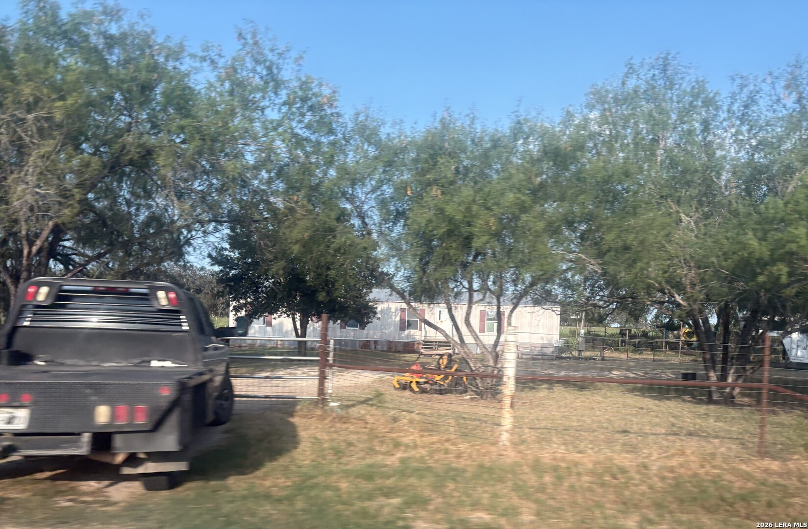 main property photo 9
