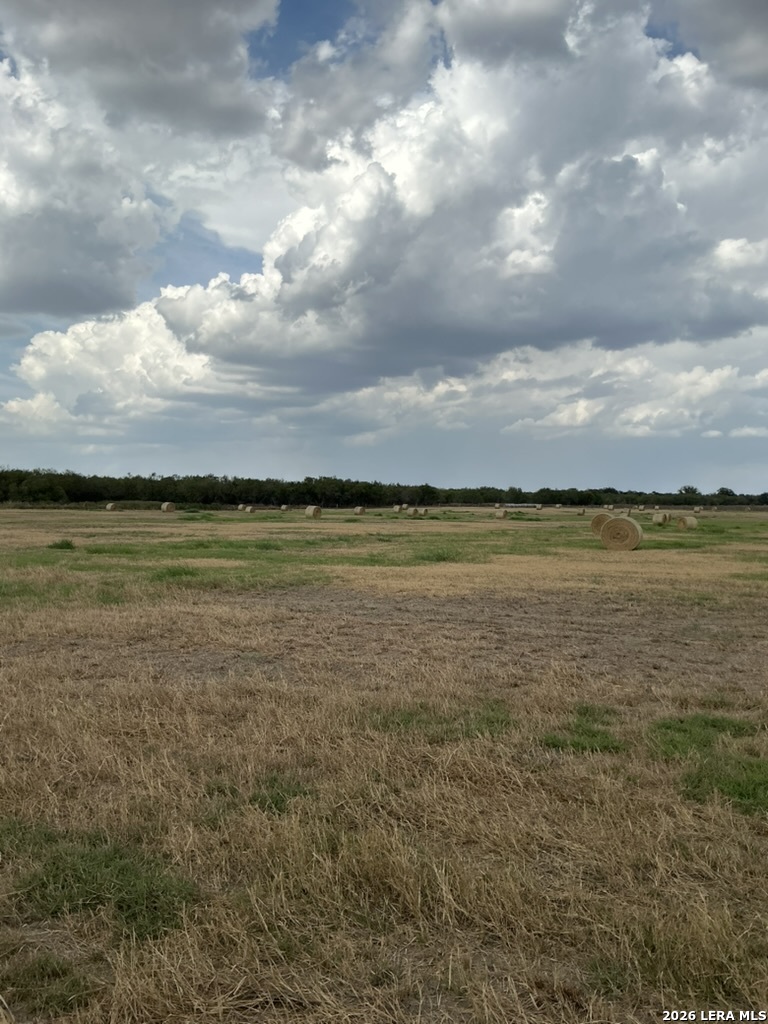 main property photo 11