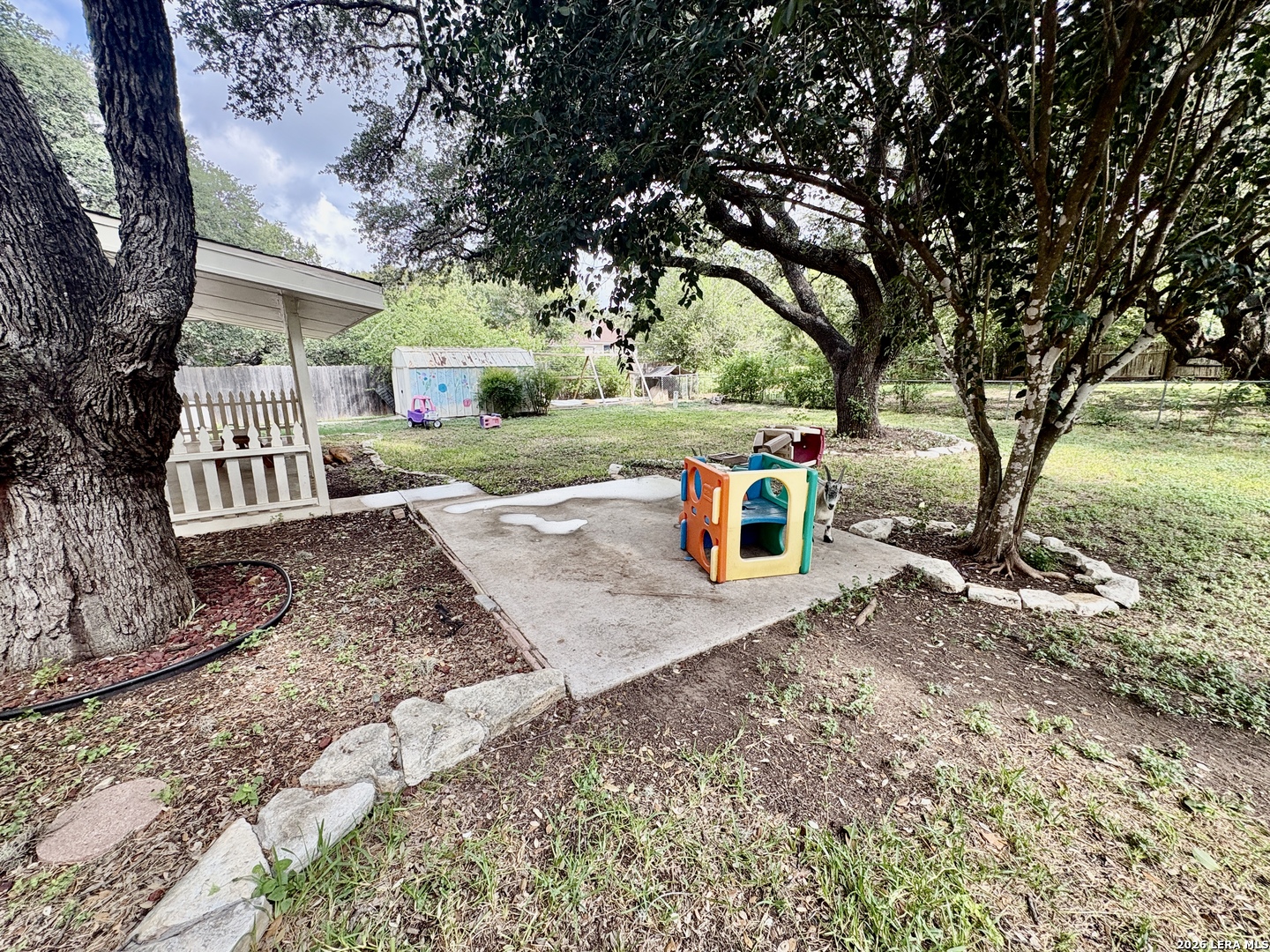 main property photo 34