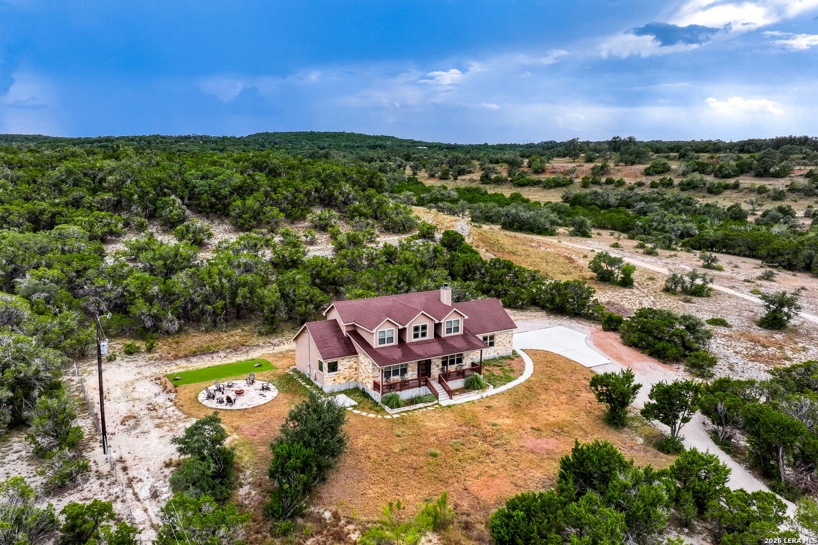 main property photo 32