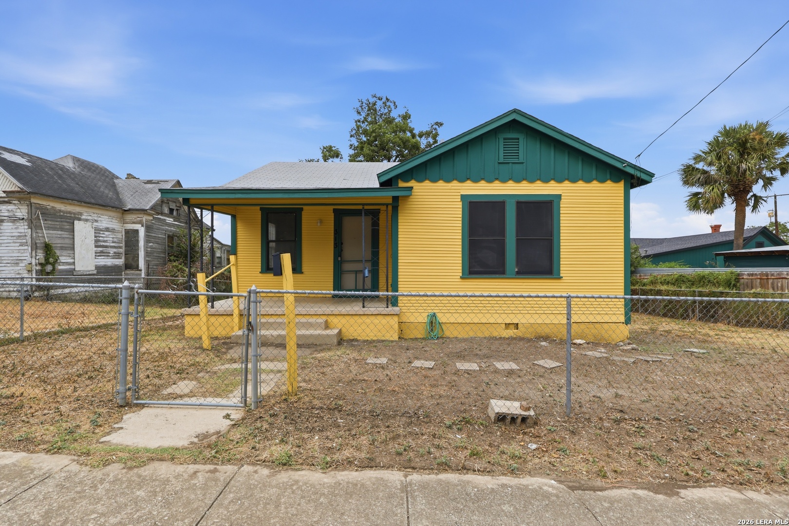 main property photo 16