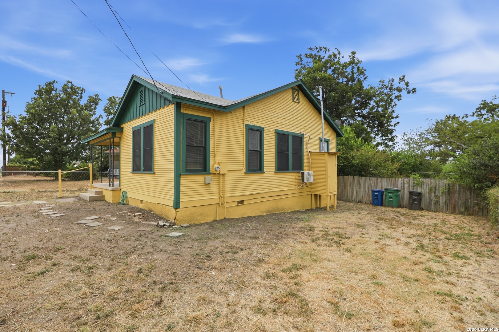 main property photo 22
