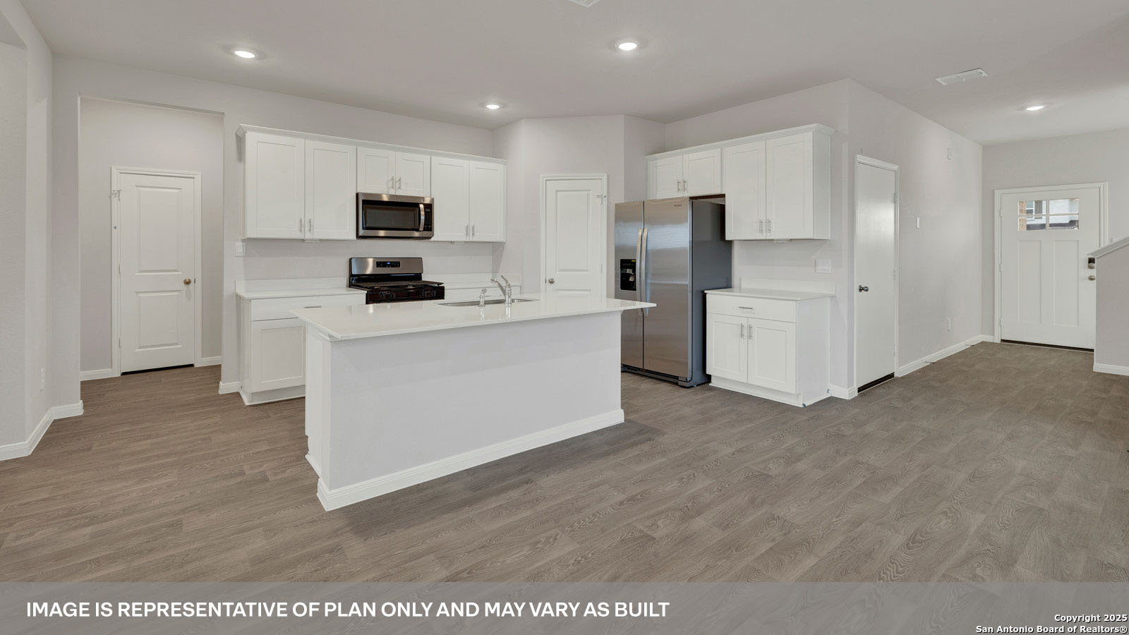 main property photo 7