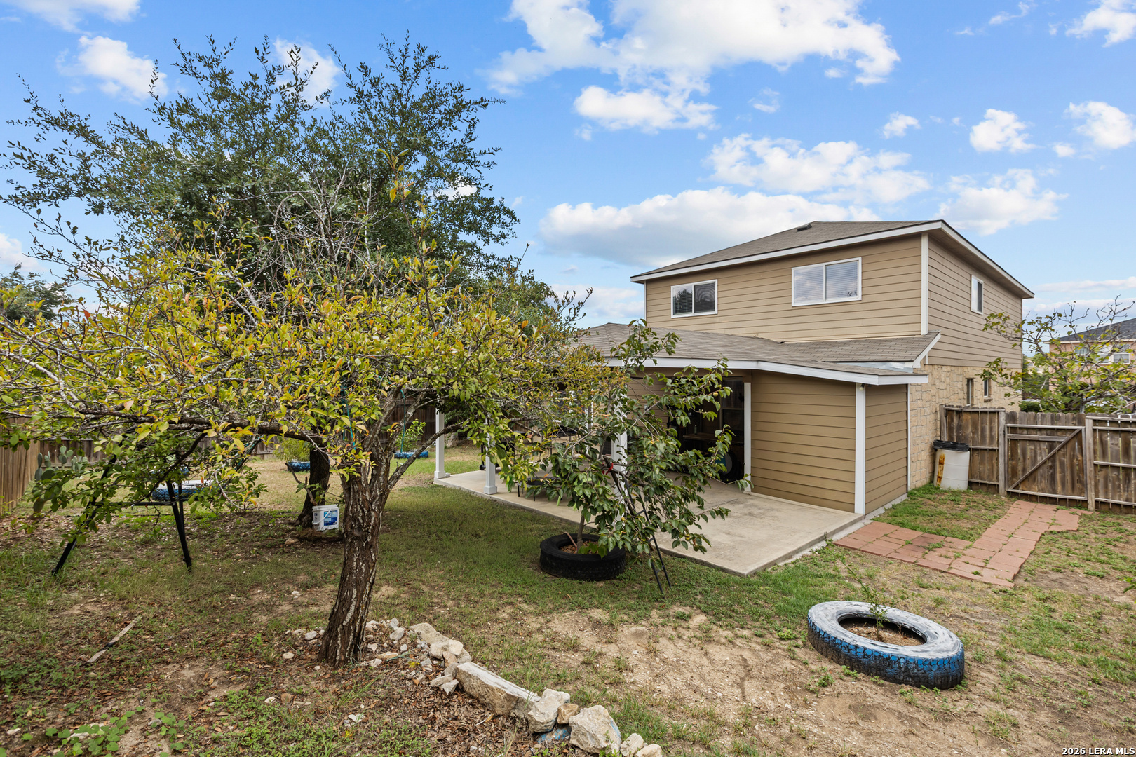 main property photo 39