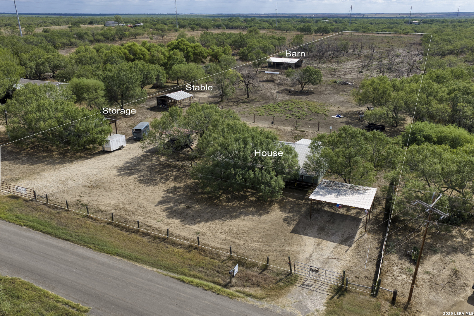 main property photo 30