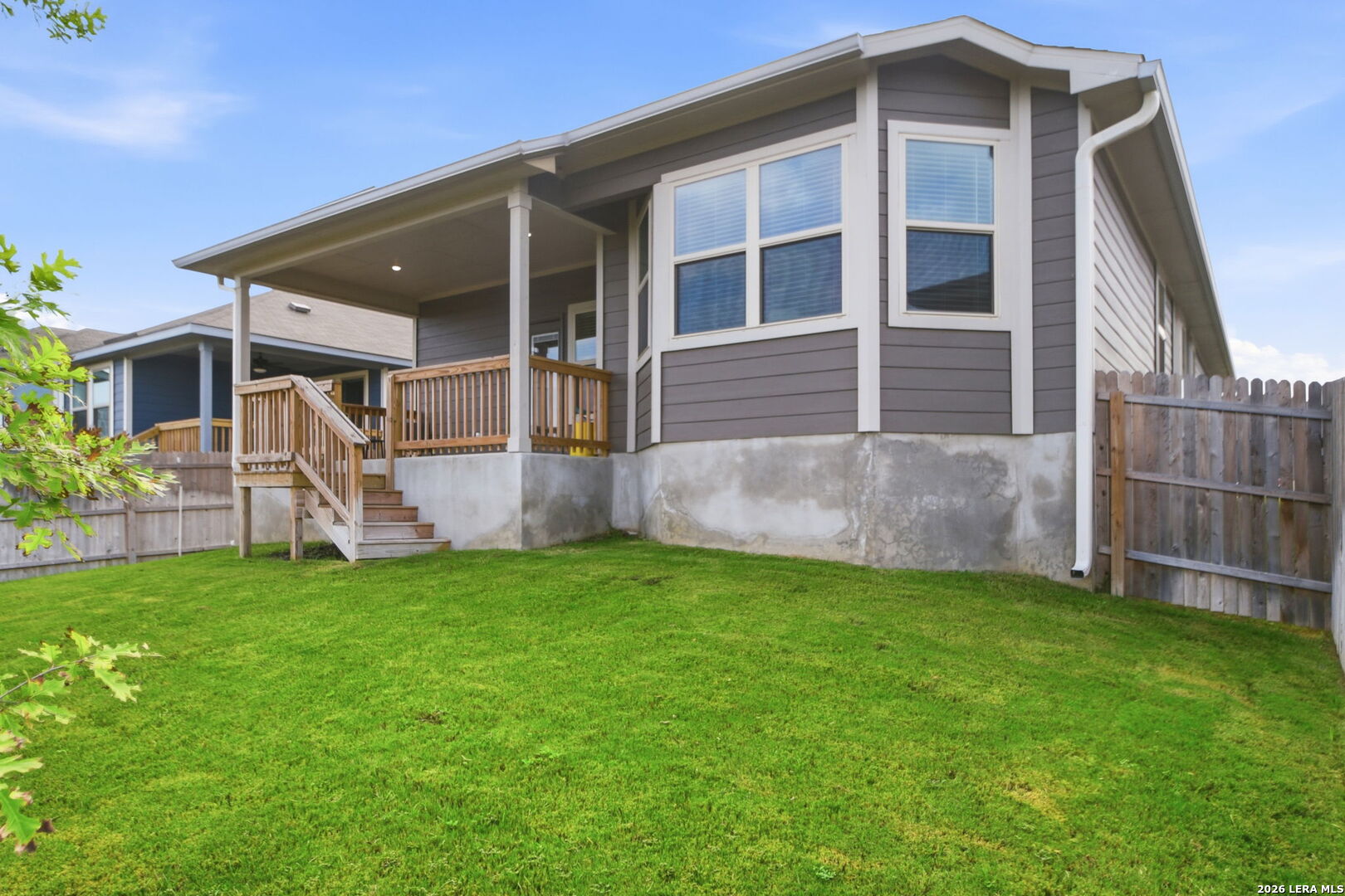 main property photo 23
