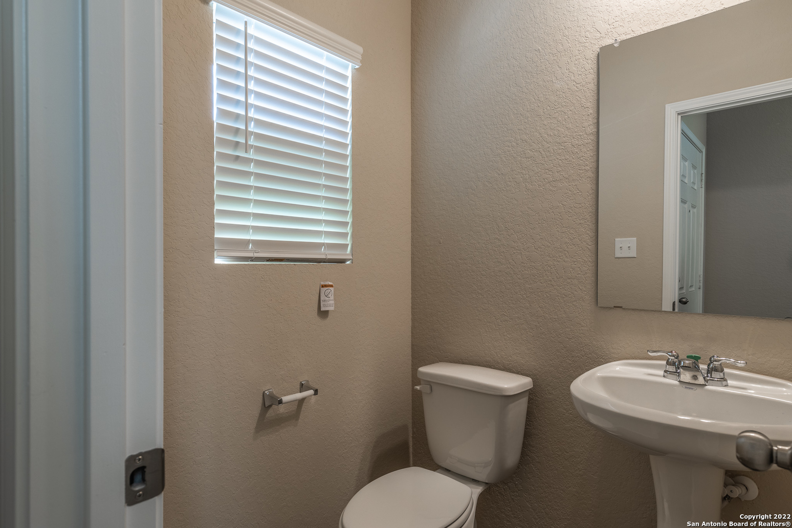 main property photo 18