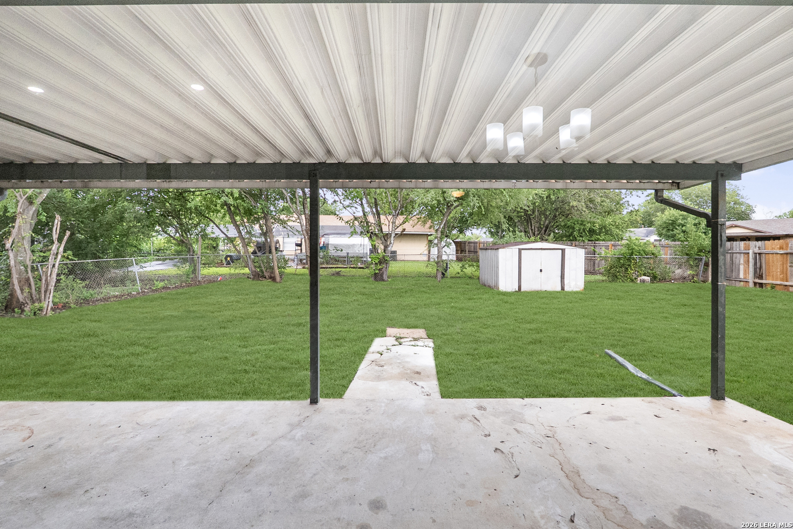 main property photo 13