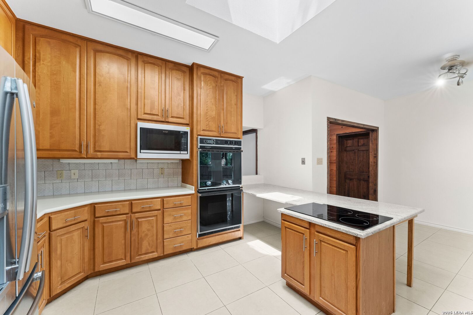 main property photo 15