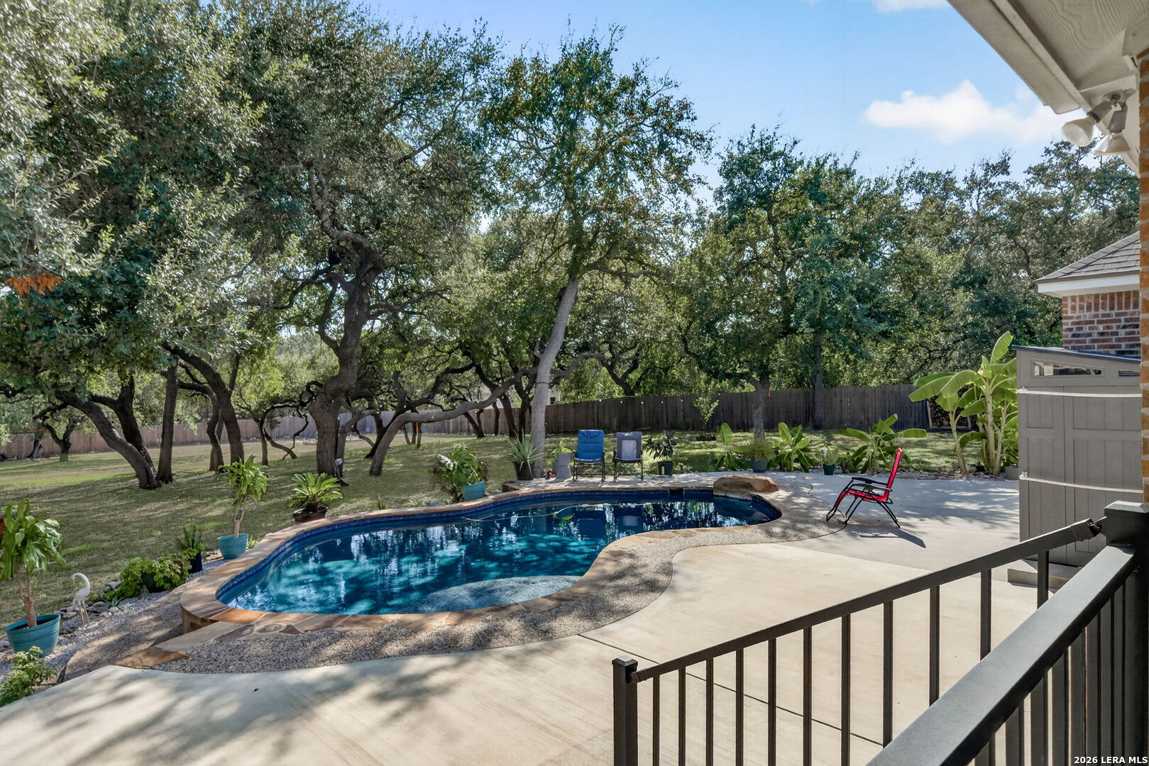 main property photo 31