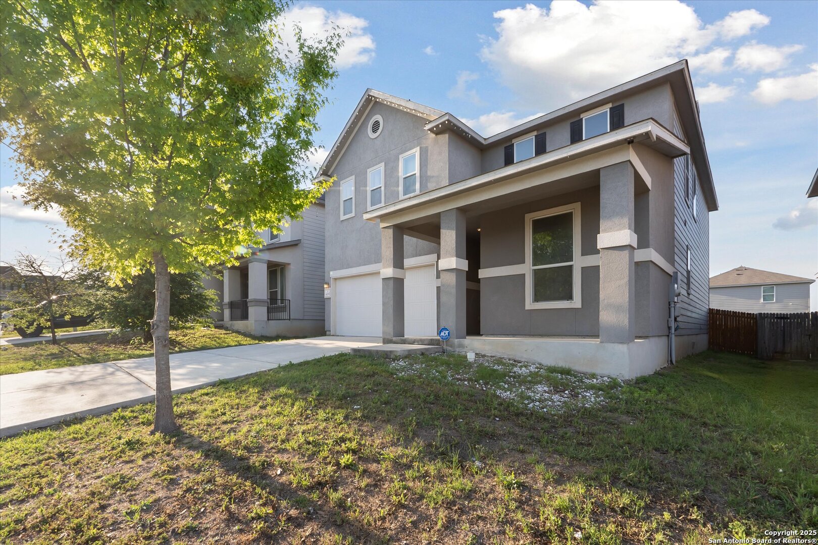 main property photo 3