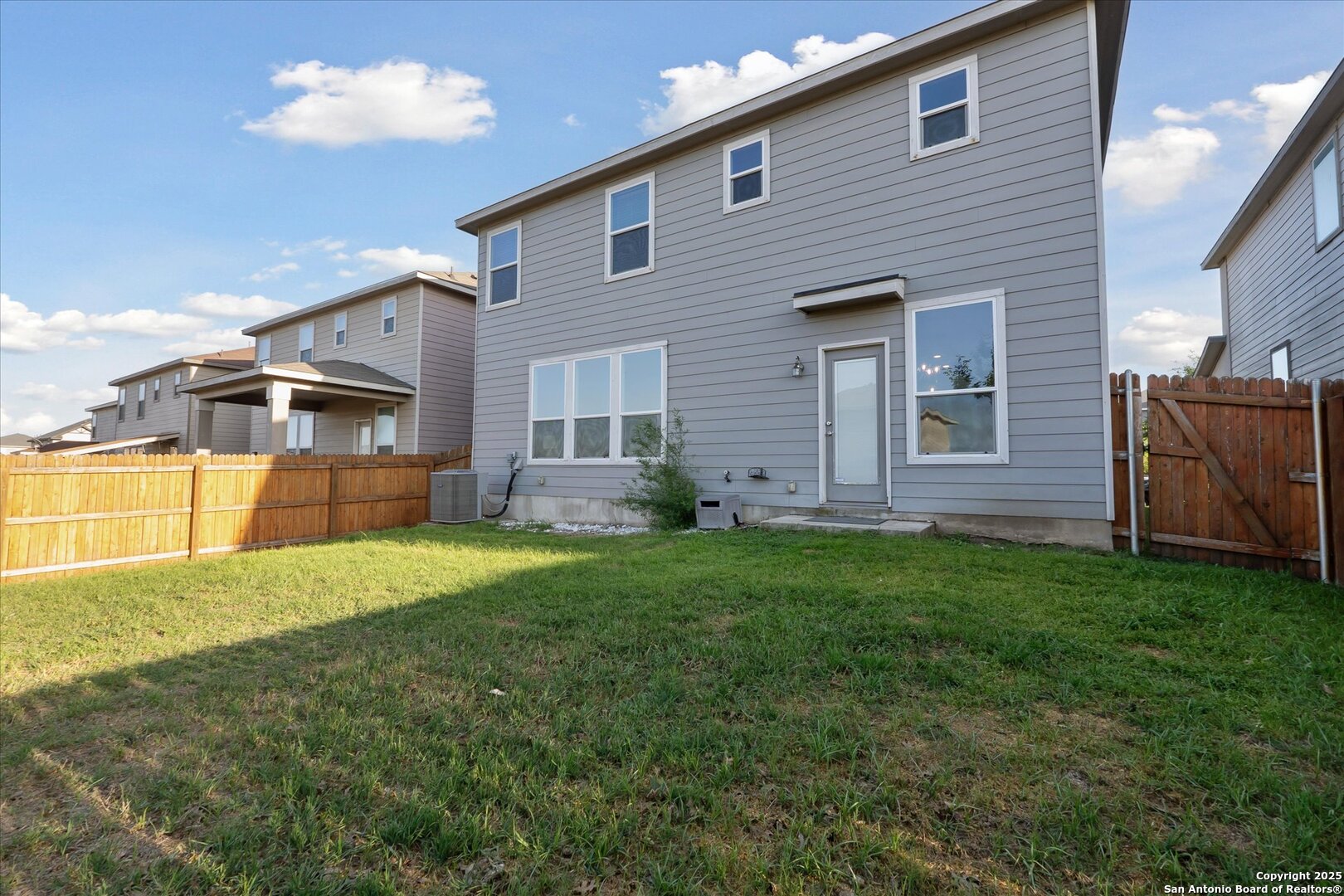main property photo 37