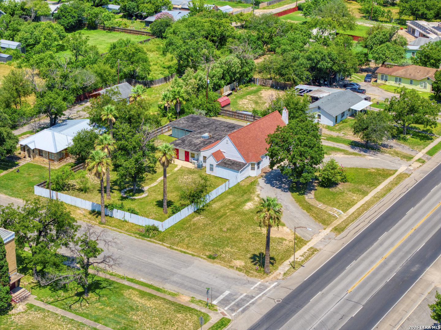 main property photo 36