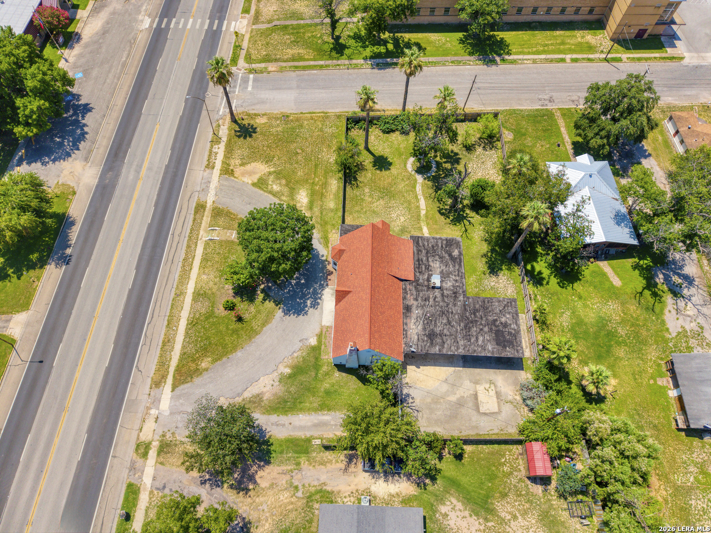 main property photo 38