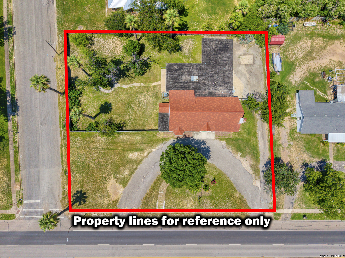 main property photo 40