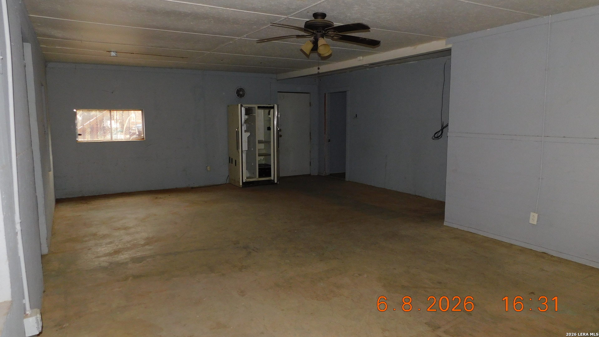 main property photo 12