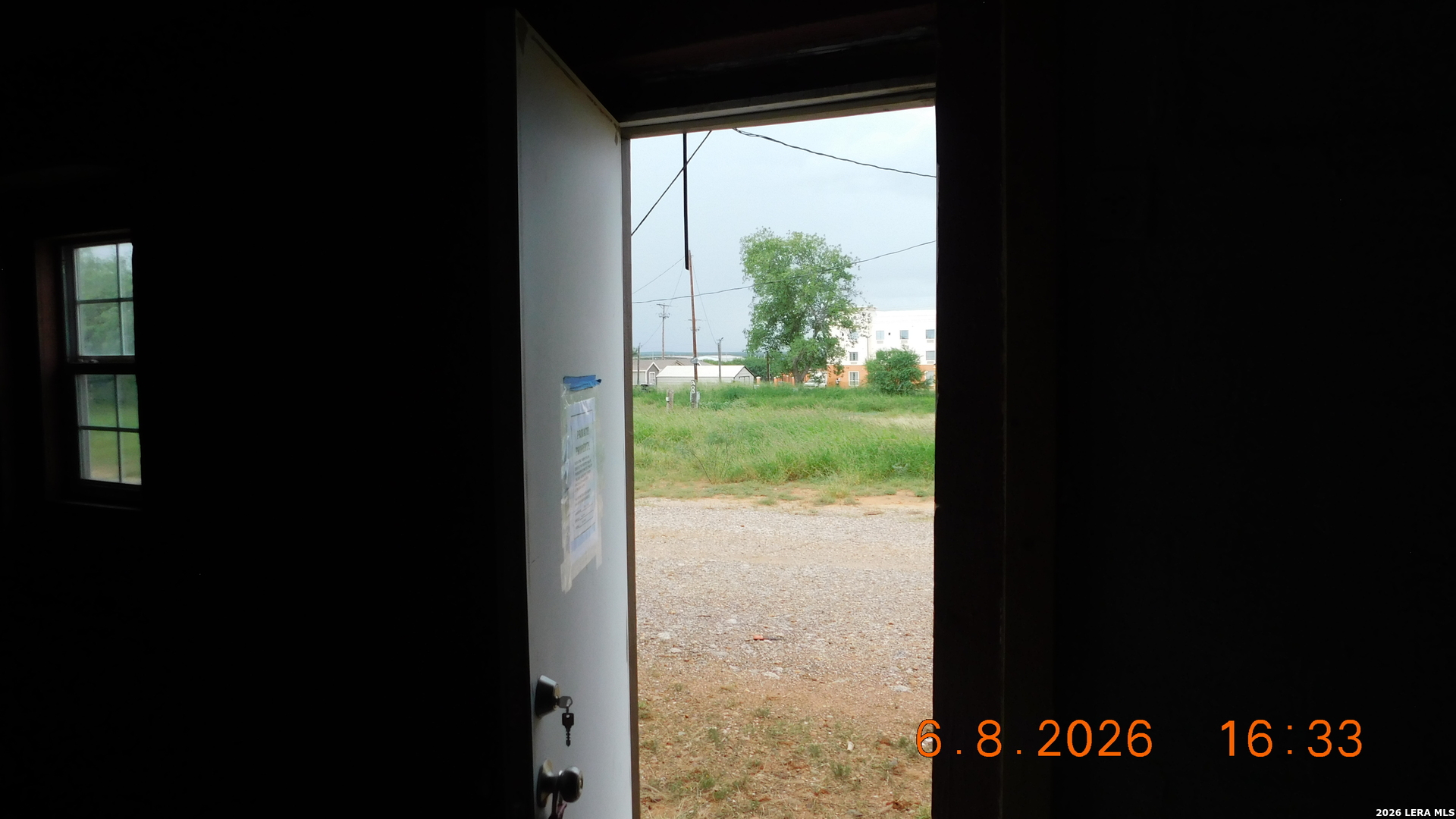 main property photo 15