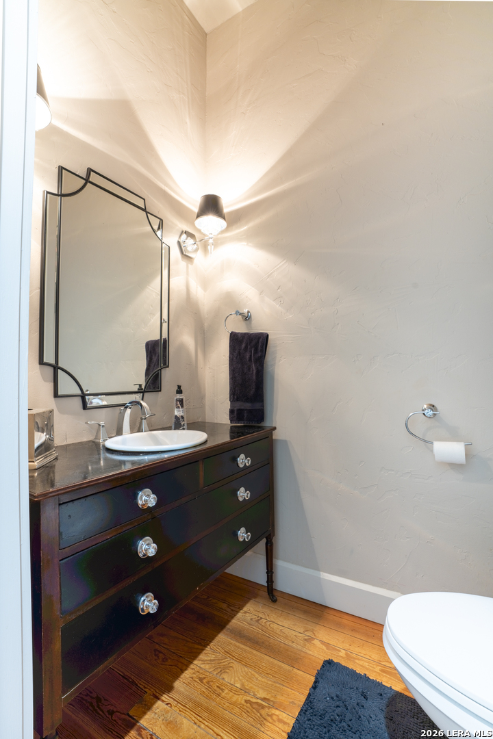 main property photo 18