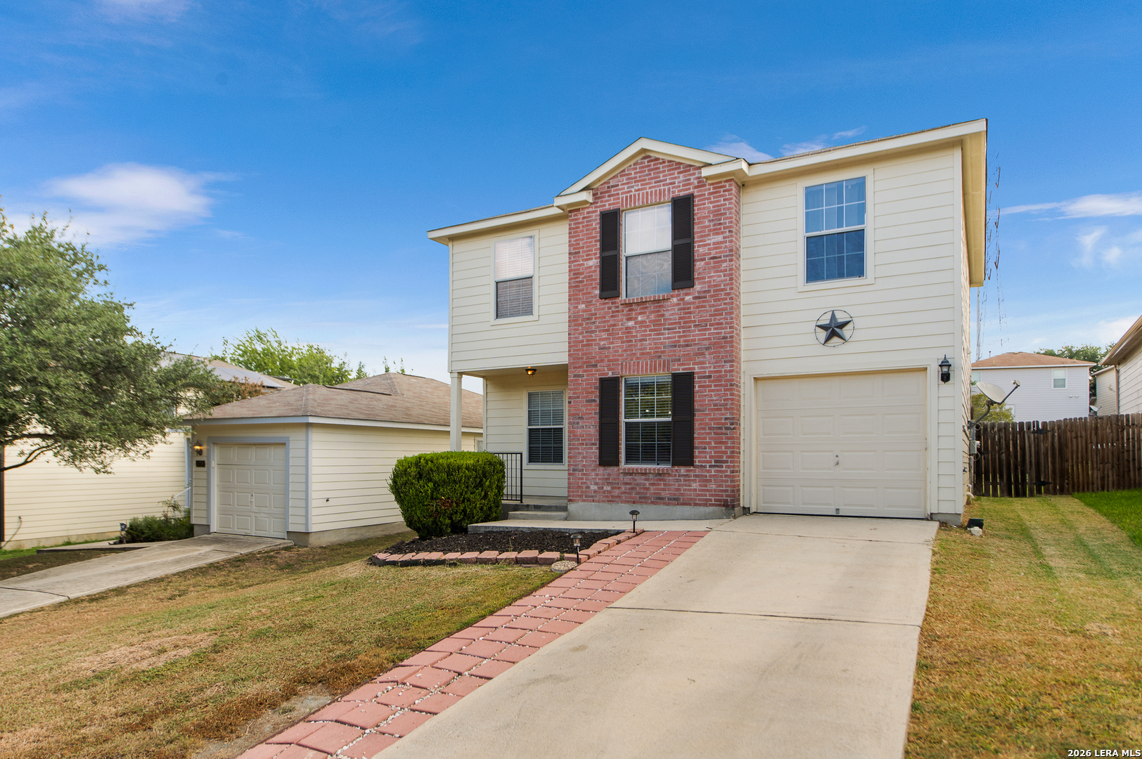 main property photo 5