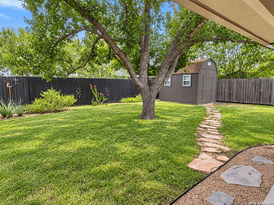main property photo 20