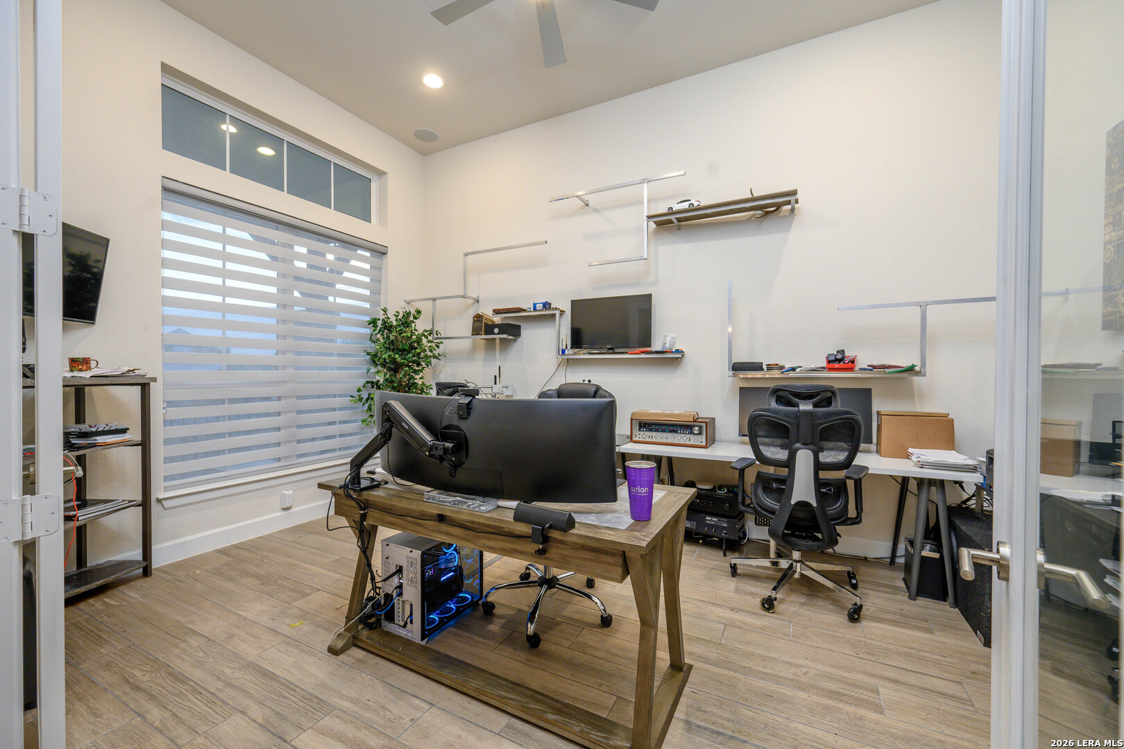 main property photo 17