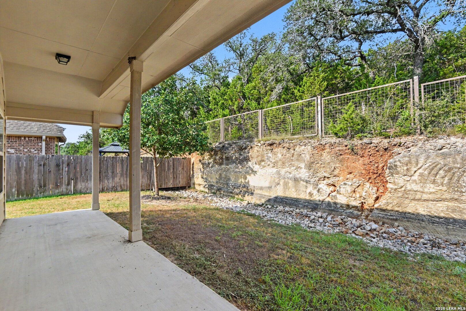 main property photo 31