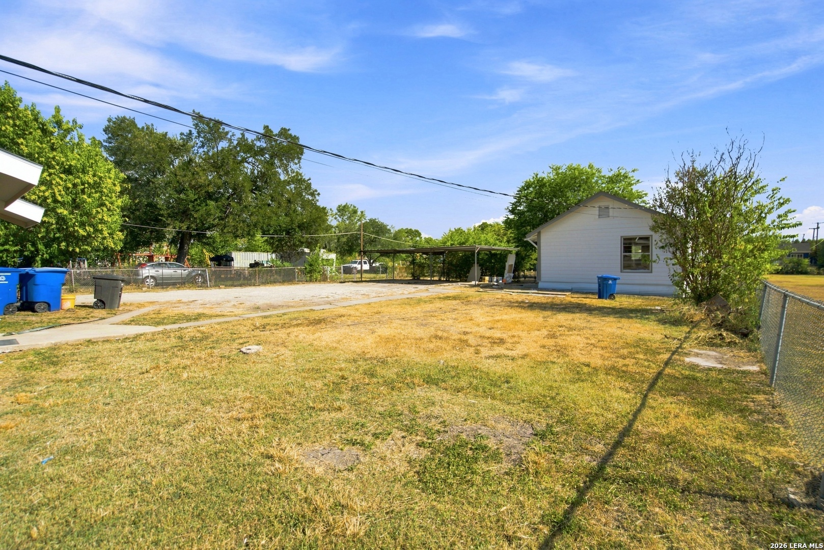 main property photo 32