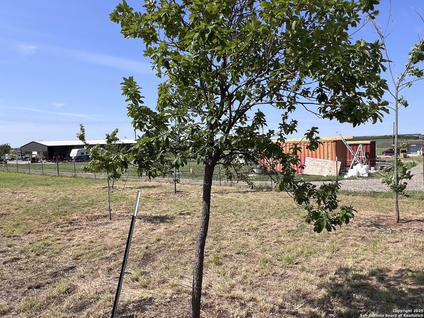main property photo 14