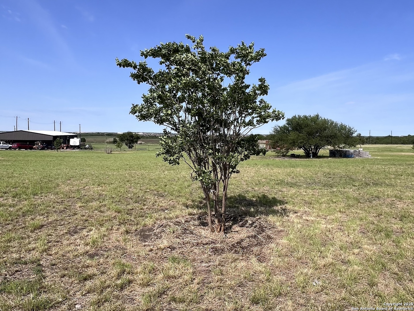 main property photo 18