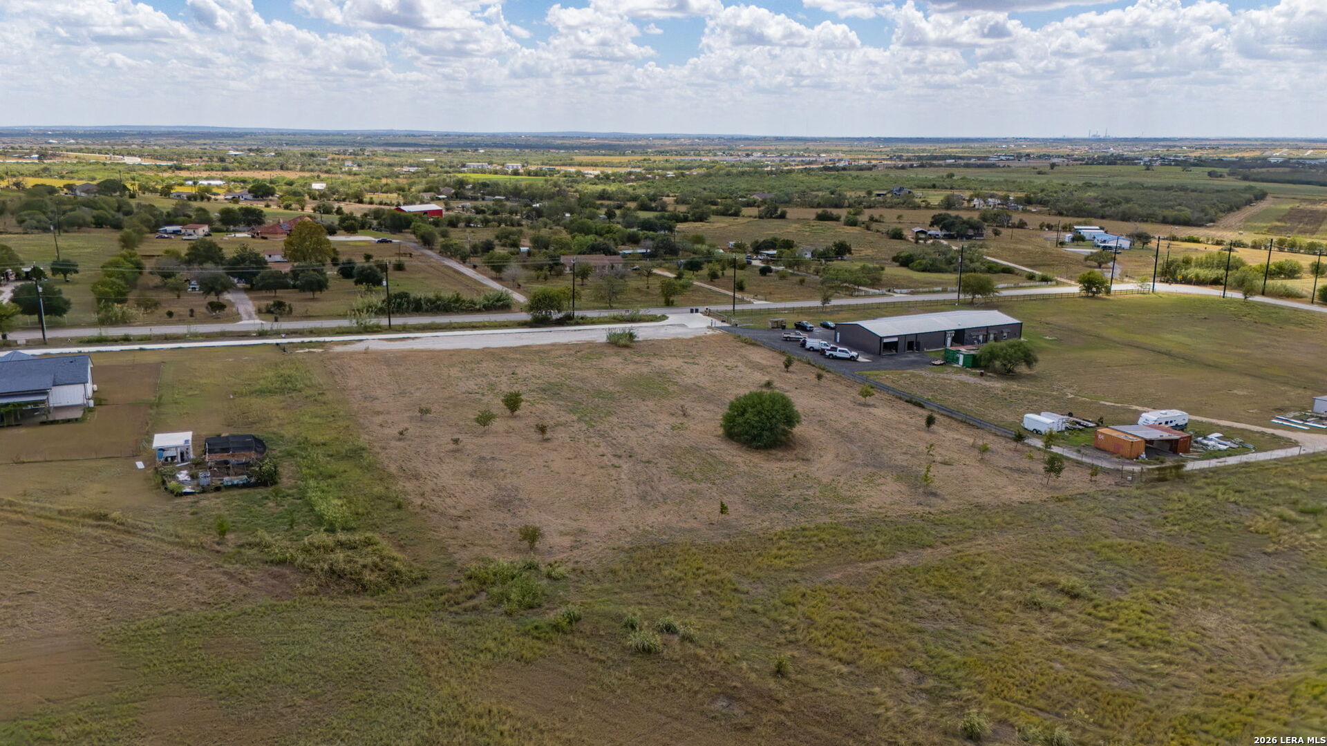 main property photo 20