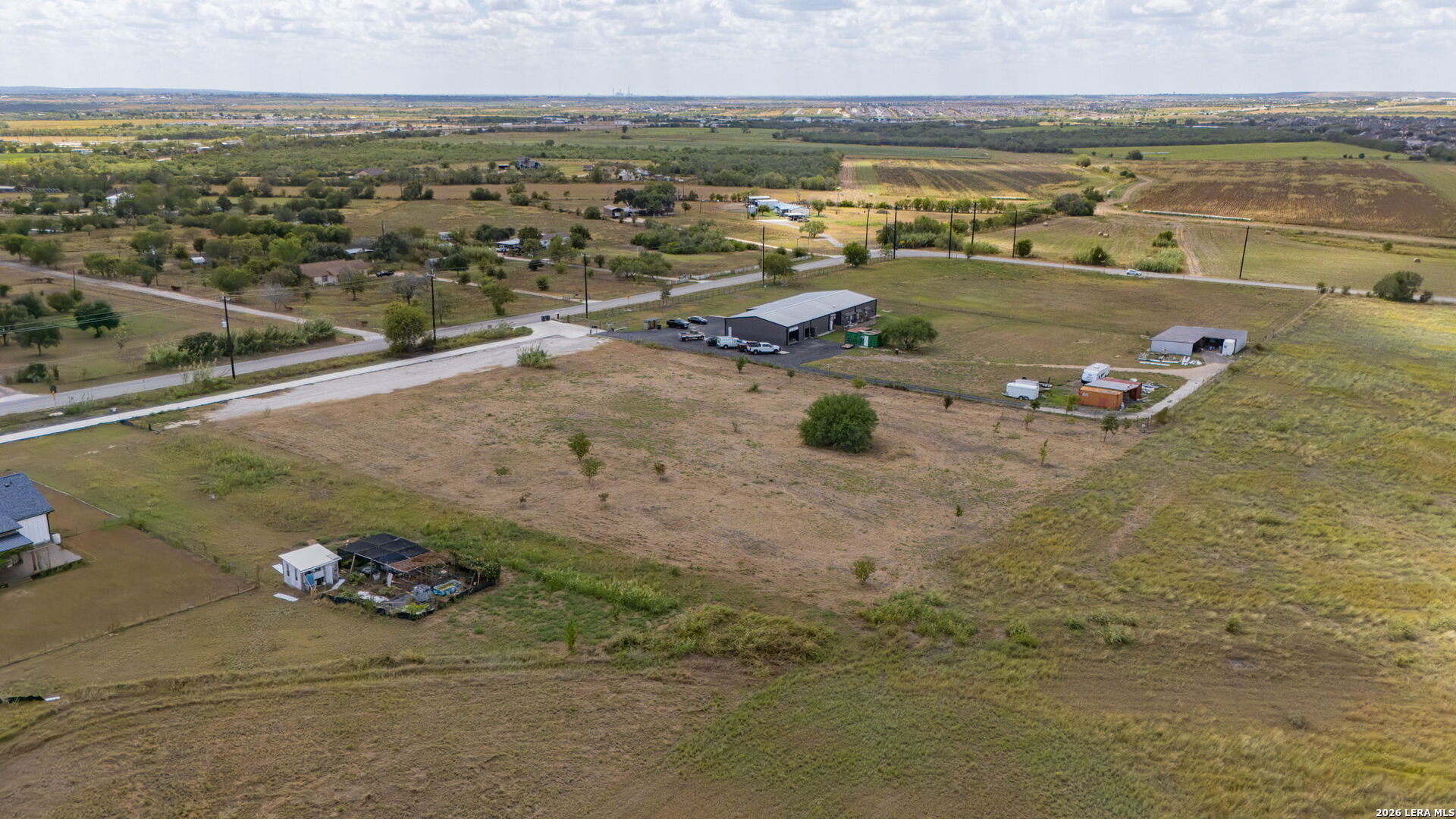 main property photo 5