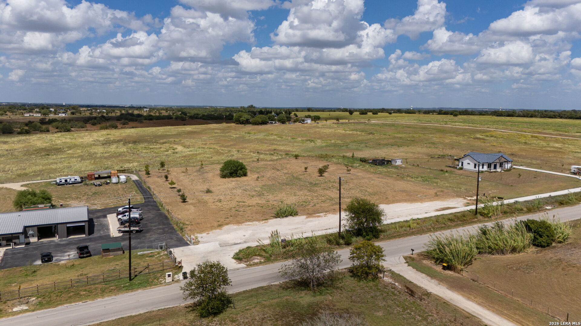 main property photo 9