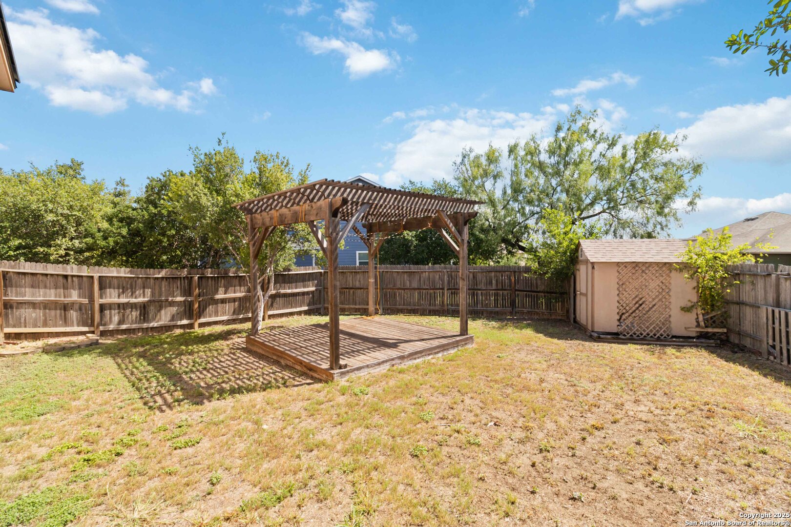main property photo 24