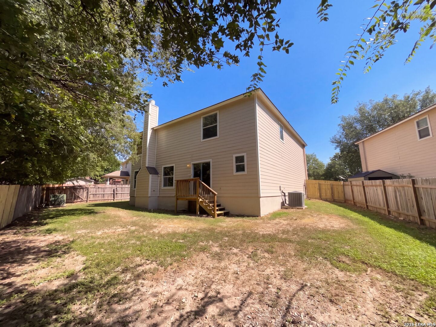 main property photo 4