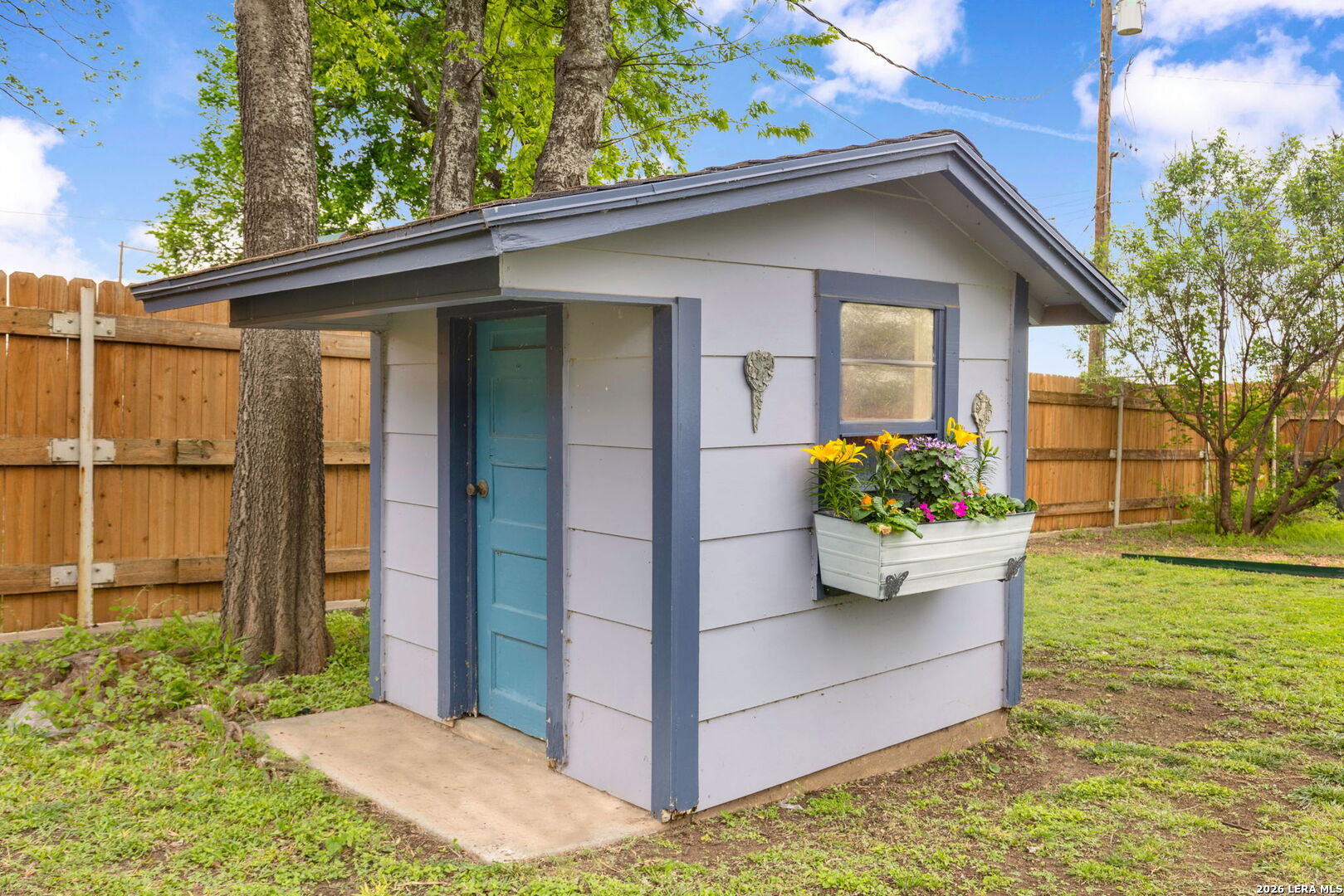 main property photo 35