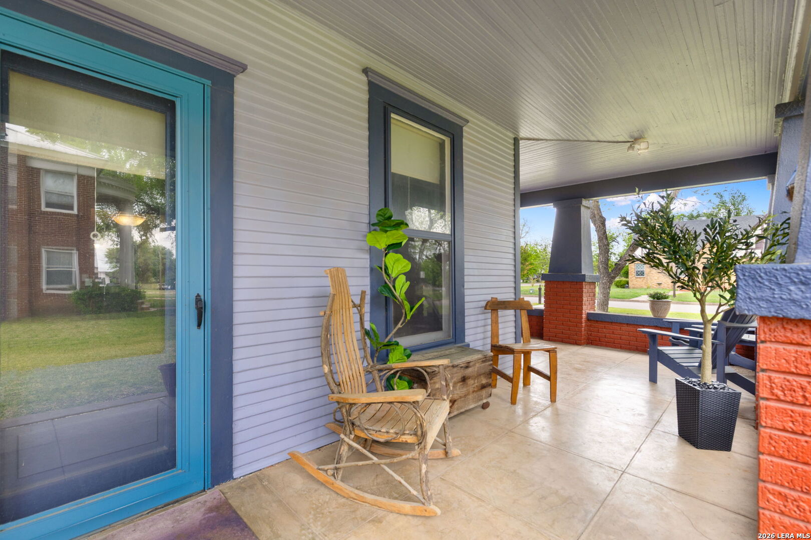 main property photo 44