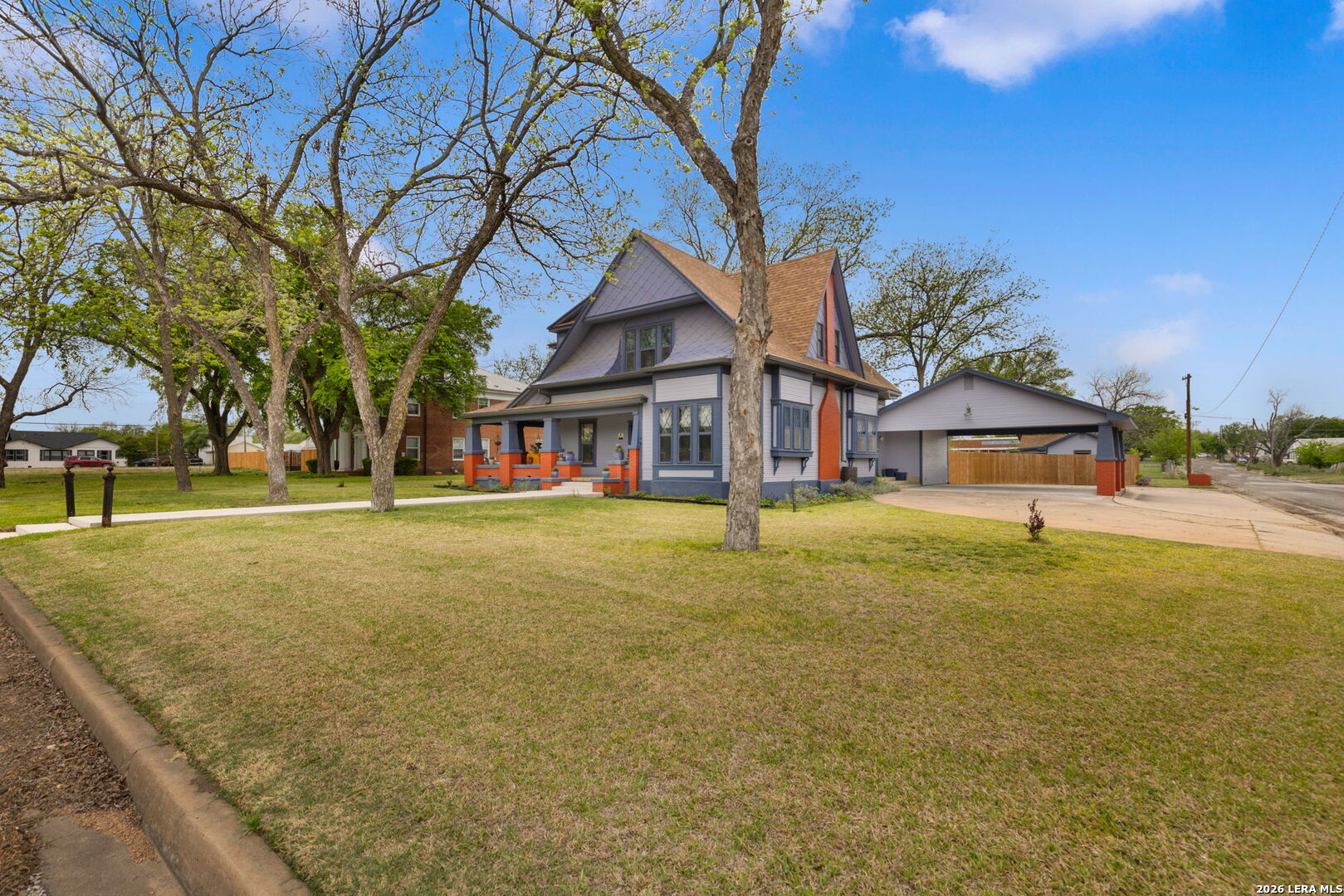 main property photo 47