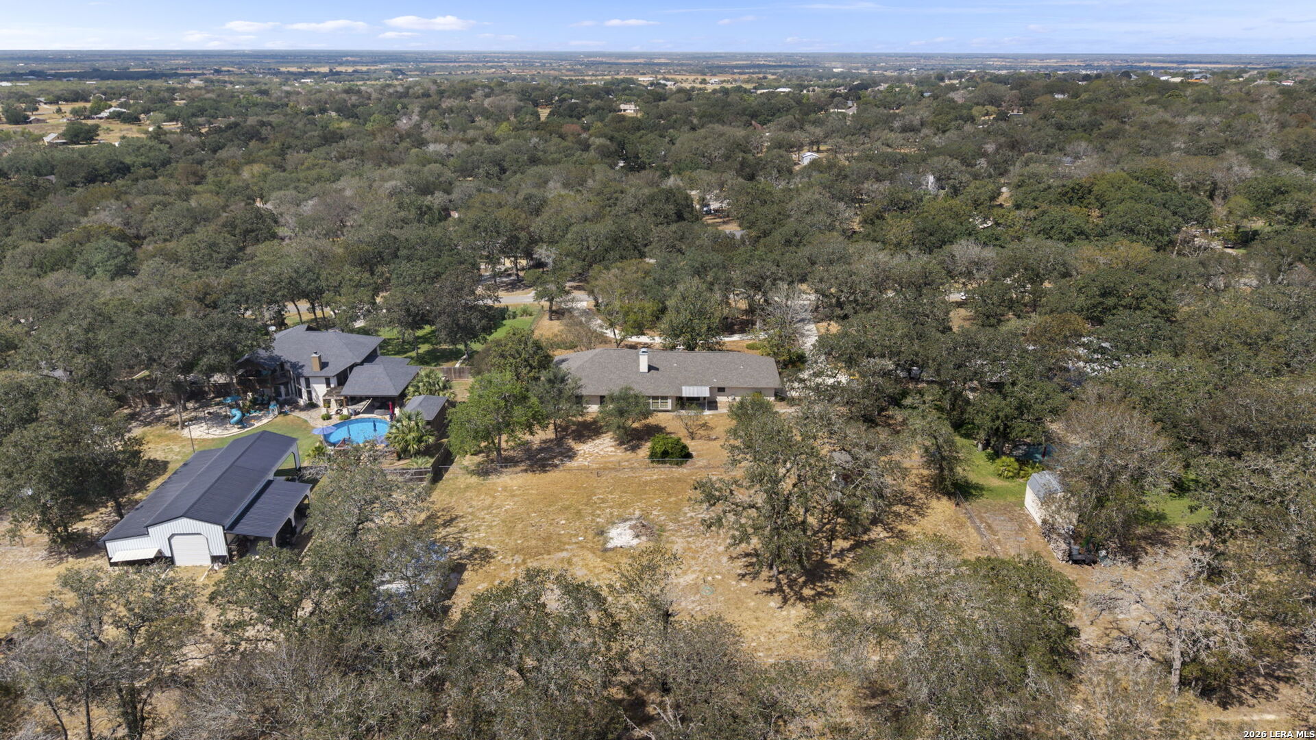main property photo 41